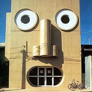 buildings-with-unintentionally-funny-faces-4.jpg